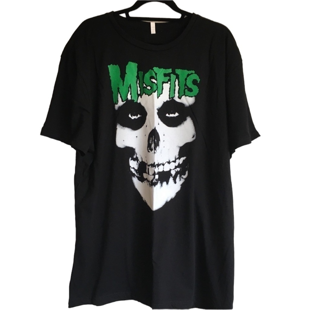 Misfits Cotton Skull Graphic Tee New Without Tag
